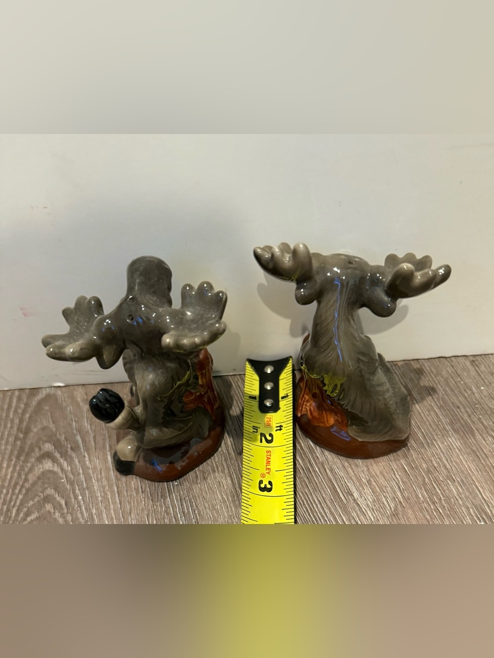 Cute Ceramic Moose Salt and Pepper Shakers- NWT - Picture 6 of 7